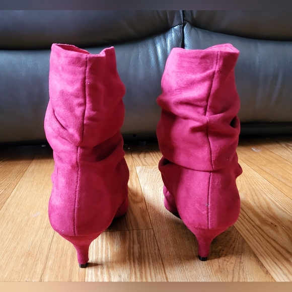 Journee Collection Women's Burgundy Jo Booties Size 9 Brand New ✨️ - Picture 2 of 11